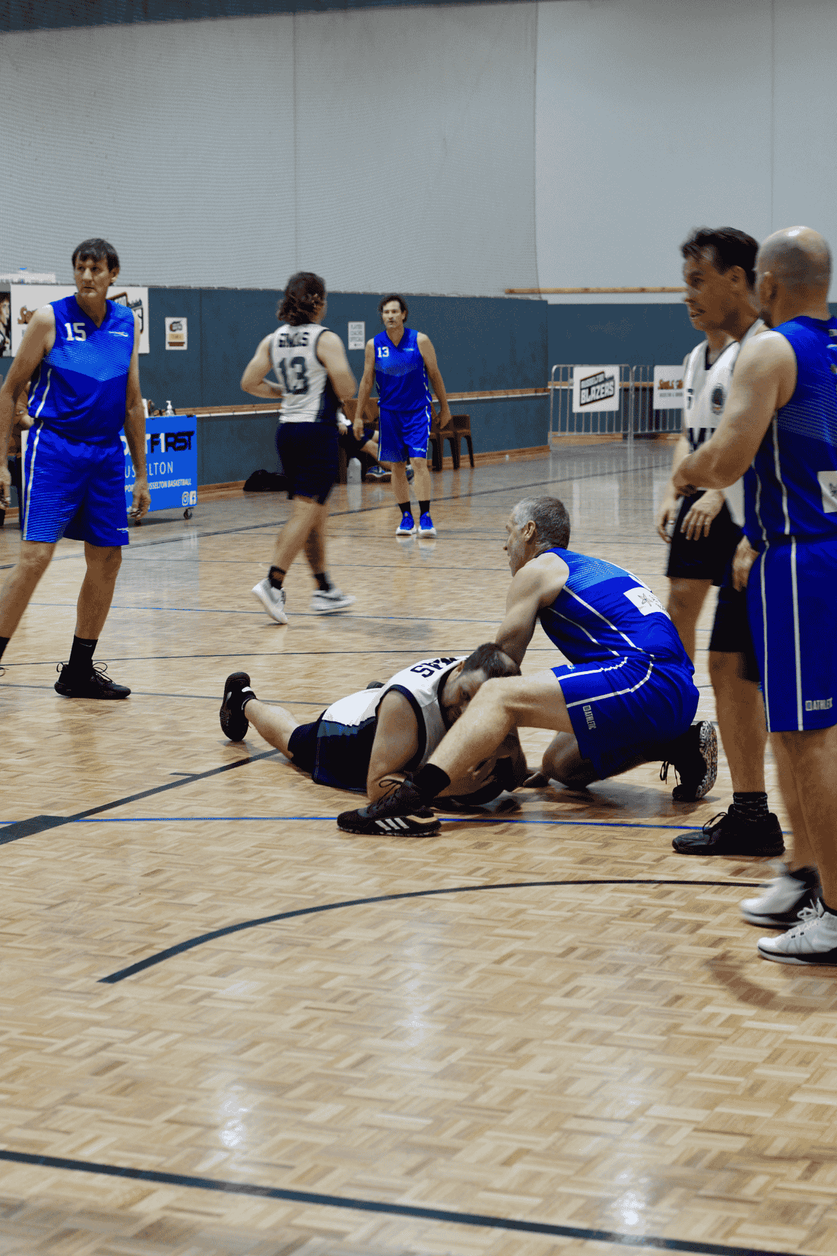 Play basketball in Busselton